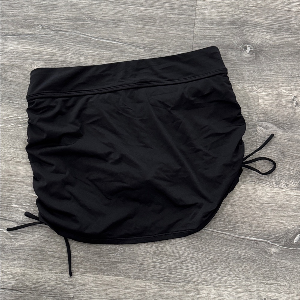 Athleta Black Swim Skirt with Adjustable Cinched Sides Size Small - Picture 2 of 7